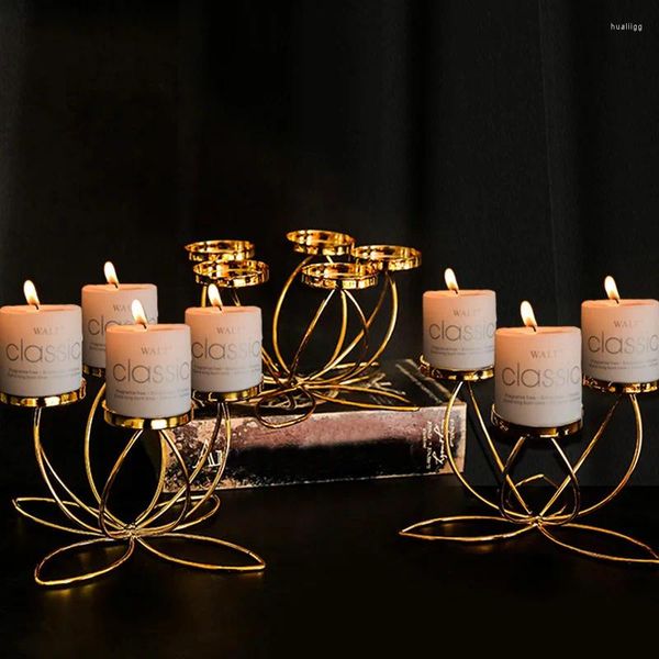 Titulares de velas Moderna de la luz de las velas Props románticos Románticos Propiedades Iron Candlestick Cena Cena Mesa de decoración creativa Decoración del hogar