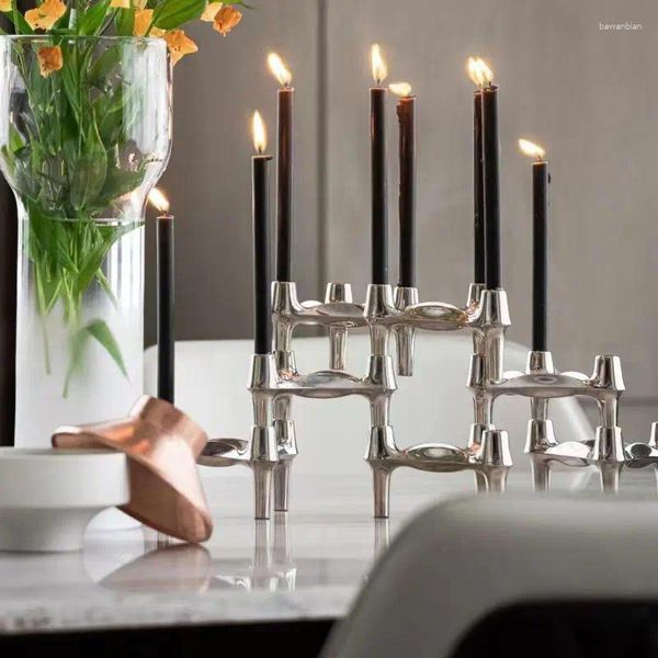 Titulares de velas Nordic Home Decoration Triangle Candlestick Molecular Classic Aloy Supling Balance