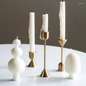 Bougeoirs rétro européen en métal, classique, Simple, bâtons de couleur or, ornements de support de Table à manger de mariage