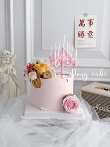 Bandlers Retro European Style Small Candlestick Romantic Romantic Joyeux anniversaire Party Dessert Table Displies Supplies Baking Cake Topper