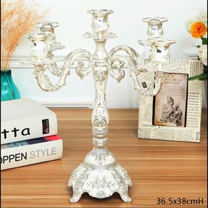 Bougeoirs Vintage Classique En Relief Rose Fleur Design Placage Argent Brillant Avec Blanc Peint À La Main Décor De Table 5 Tasses Porte-Bâton