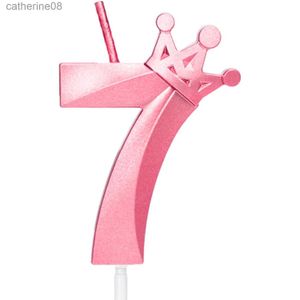 Cougies Pink 7 Cougies d'anniversaire3d Couronne numéro 7 Cake Topper Number Anniversaire Bougies avec élégant décor de la couronne pour décorations d'anniversaire D240429