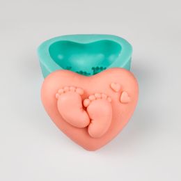 Bougies PRZY coeur forme bébé pied Silicone moule à la main gâteau outils bricolage Cupcake gelée bougie artisanat en relief coeur moule 230726