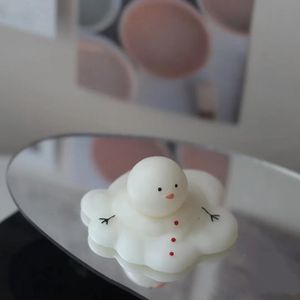 Bougies Silicone Moule Faire Mignon Abstrait Fondant Bonhomme De Neige Conception Fête De Noël Décoration Forme Époxy Plâtre Moule 230217