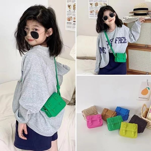 Color caramelo Mini bolsos para niños Bolsos cruzados de PU para niñas pequeñas Bolsos de hombro para niños coreanos Bolsas de asas Monedero pequeño 240129