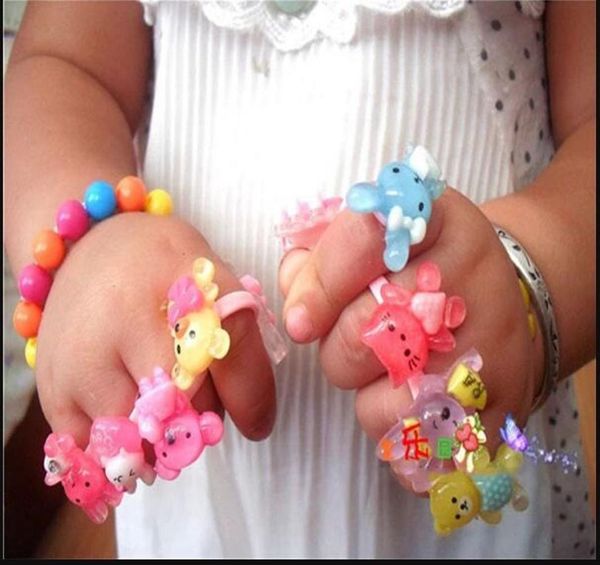 Bagues en plastique pour enfants, couleur bonbon, pour filles, dessin animé, Animal mignon, lapin, ours, bijoux de jour pour enfants 039S, ps14182179226