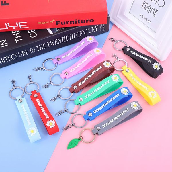 Porte-clés en silicone couleur bonbon, corde de faveur de fête en cuir, colle PVC, dragonne suspendue, accessoires de corde, colle douce, logo imprimé, pièces suspendues, vente en gros