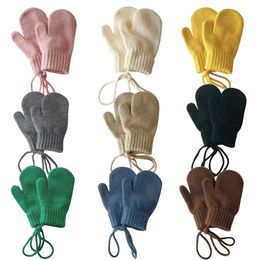 Candy Color Glove Baby Gants Winter Halter Mittens For Children Girl Garçons Kintted Kids Mitten Warm Infant Accessories 2024 Nouveau L2405