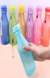 Candy -kleuren Unbreakable Frosted lekvrij plastic ketel 550 ml BPA draagbare waterfles voor reis yoga rennen camping8612930
