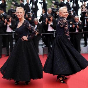 Film Festival Mère De La Mariée Robes De Mariée Manches Col En V Cheville Longueur Pas Cher Plus La Taille Marine Dentelle Pour Les Robes De Soirée De Mariage