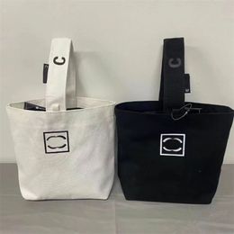 Sac en toile Designer sacs à main Femmes Sac à épaule vintage Sac en tissu de mode sac à provisions Black White Handsbag Femme Shopper