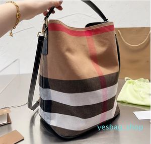 Canvas Bucket Bag Check Tote Bags Designer Plaid Handbag Large Capacity Shopping Purse Genuine Leather Handle Strap Shoulder Crossbody Bags Wallet Composite Pouch