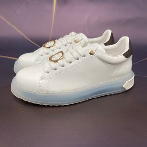 Diseños de zapatos casuales de lona para mujeres zapatillas de deporte de tenis al aire libre blanco azul hielo blanco rosa tamaño de zapato 35-40