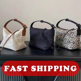 Bolso de lona con doble sillín Bolso de diseñador Bolso cruzado Bolso de hombro Bolso de mujer Exquisita artesanía de bolso cruzado Versátil y portátil para desplazamientos de gran capacidad