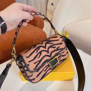 Canvas borduurwerk tijgerstrepen tassen vrouwen handtas schouder luxe ontwerper crossebody vrouwelijke dyen portemonnees met twee riem 220307