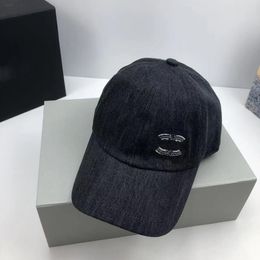 Cap designer cap luxe designer hoed eenvoudige sfeer baseball cap effen kleur zonnehoed modetrend paar modellen match modellen