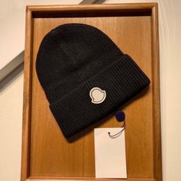 Gorra Diseñador Hombres Regalo Gorro Gorro Gorro de regalo Gorro de punto para mujer Moda Carta Sombrero Impresión Popular Cálido A prueba de viento Estiramiento Mul