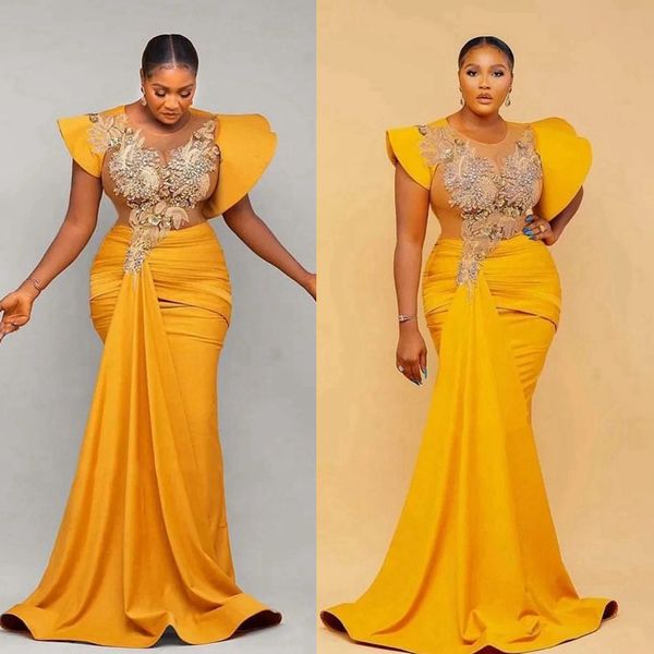 Robe de bal jaune Aso Ebi, manches cape, col transparent, avec des appliques en dentelle, robe formelle de soirée pour femmes noires africaines, illusion de robes de fête d'anniversaire, robe de gala NL102