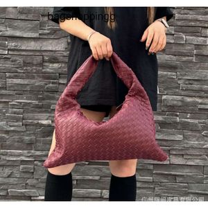 Capacité Grand Hop Single Totes Designer Sac à main Femmes Sac à main Sacs Poignet Vbottega Nouveau Cuir Souple Tissé Dentelle Épaule Grands Sacs À Main Sous Les Bras 2724