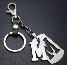 Letra mayúscula M Separable Colgante de acero inoxidable Llaveros de cuero Charm Bag Hang Car Keyring 26 Letters Series Gift7992211