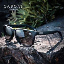 Caponi Driving Sunglasses pour les hommes Polaris Brand Designer Sun Glasses Pochromic Square Tr Cadre Black Mens Shades BS9417 240321