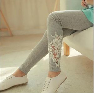 Leggings Capris Shikoroleva pour femmes Slim Sexy Sexy Hollow en dentelle Cuff Girl Curon Coton Leggin Grand Taille 7xl 6xl 5xl XS Gris noir