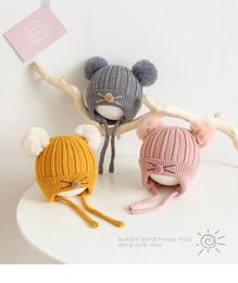 Casquettes Chapeaux Automne et hiver mignon chaton enfants bouchons d'oreille pour bébés mâles et femelles dessin animé double boule de laine tricoté chapeau pour 6M-3Y 231108