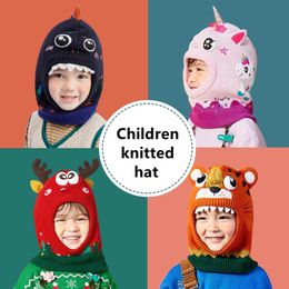 Casquettes Chapeaux Enfants Chapeau Écharpe Gants Ensemble 3D Dinosaure Licorne Modélisation Bébé Fille Garçon Hiver Coupe-Vent Chapeau Pour Enfants Chaud Tricoté Bonnet 231207