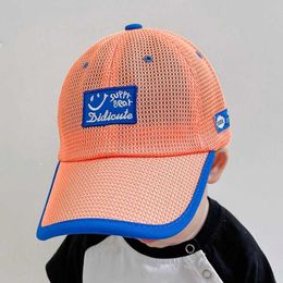 Caps chapeaux coréens mode Outdoor Sun Protection chapeau d'été Mesh mince Children Baseball Hat Bucket Garçons and Girls Childrens Accessoires D240509