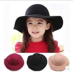 Casquettes Chapeaux En Gros Fille Princesse Sunhats Angleterre Style Laine Chapeau Formel Mère Et Fille Couleur Unie Chapeaux De Vacances 3-8T E3301 230328