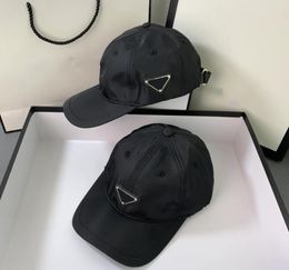 Bonés de luxo designer casquette bola bonés esportes ao ar livre boné de beisebol ajustável unisex cor pura algodão pico metal triângulo logotipo str