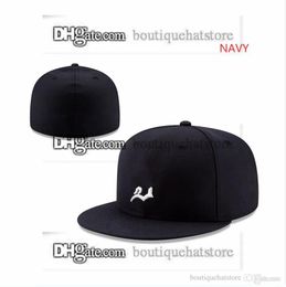 Casquettes One Piece Team Baseball Ajusté Chapeaux Noir Bleu Royal Violet Couleur " Chicago " SF STL Lettre Plate Sport Casquettes Fermées Mix S