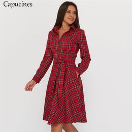 Capucines Vintage Scottish Plaid Shirt Robe Femmes Automne Manches longues Col rabattu Ceinture Bouton Une ligne Robes décontractées Robe 210309