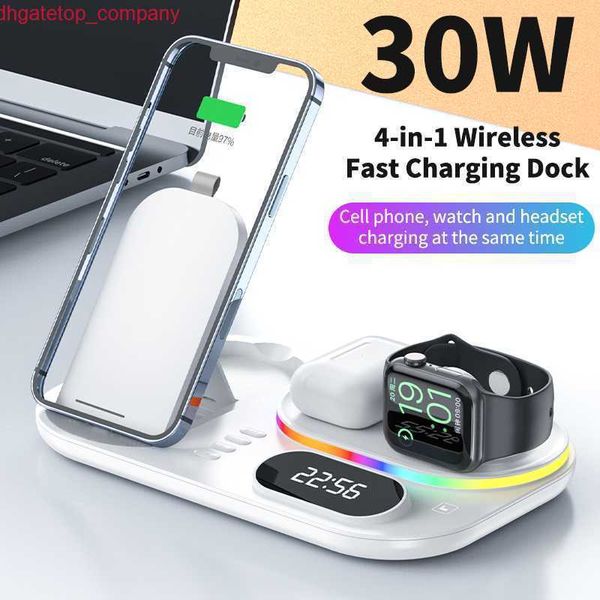 Car 4 in 1 Fast Wireless Charger Clock Pad pour iPhone 13 12 11 Pro Support de charge sans fil pour Apple Watch 7 6 SE / AirPods Pro