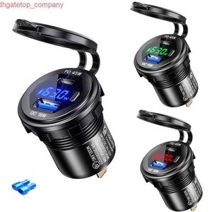 Prise de chargeur de voiture 45W PD Type C USB C et chargeur rapide 18W QC 3.0 Prise de courant de voiture 12V / 24V Prise métallique étanche Total 63W