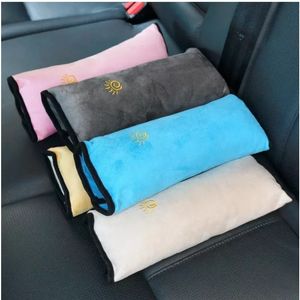 Funda protectora de hombro para coche para niños, funda de cinturón de seguridad de felpa con dibujos animados, almohada bonita para coche de bebé