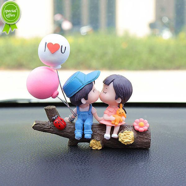 Décoration de voiture pince de sortie d'air de voiture mignon dessin animé Couples figurine ballon ornement Auto intérieur tableau de bord accessoires