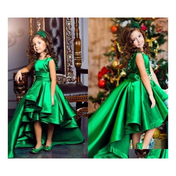 Coche DVR Vestidos de desfile de niña Vintage Verde esmeralda Alto Bajo Niñas Volantes Una línea Fiesta de cumpleaños para niños Vestidos de comunión infantil con encanto D Dhwaf