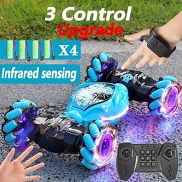 Car Electricrc Car 4WD 1 16 RC RC con twist de la inducción de gesto de luz LED