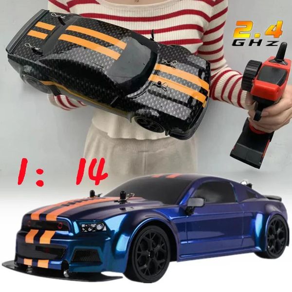 Car Electricrc Car RC Car 4wd 24g 30 kmhmh High Speed Racing Radio Controled Machine 1 14 Todé télécommande pour enfants