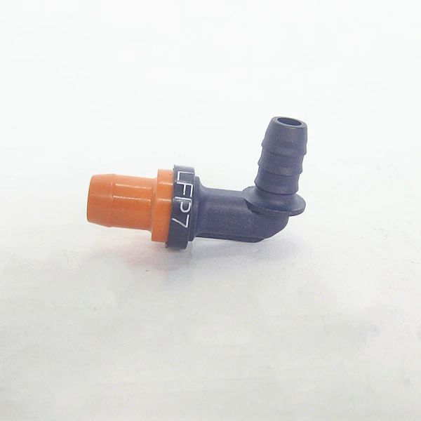 Pièces de moteur de voiture valve PCV LFP7-13-890A pour Mazda BT-50 Ford c-max Fusion Escape 8S4Z6A666A