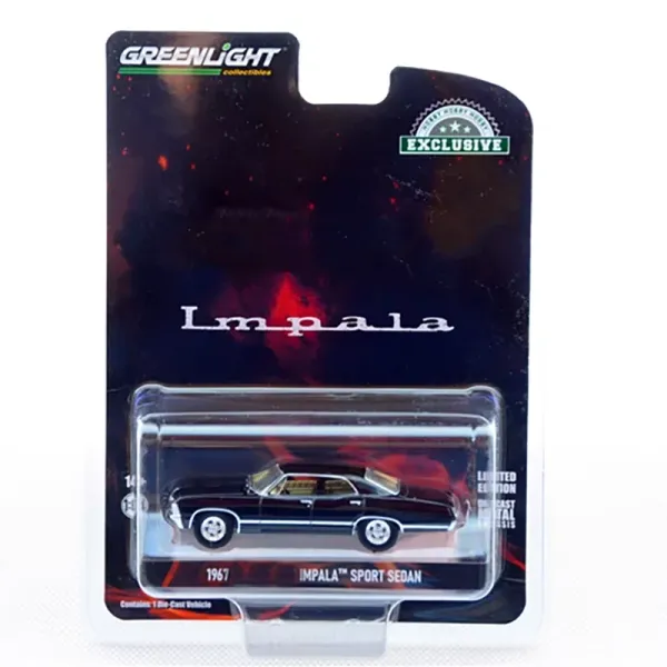 CAR Greenlight Model Diecast 1:64 Escala 1967 Impala Classic Sport Sedan Simulación Simulación Modelo de automóvil Mostrar regalos de juguete
