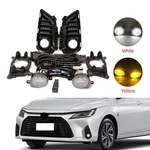 Luz LED antiniebla del parachoques delantero del coche para Toyota Yaris Ativ 2022 2023 cubierta de luz antiniebla arnés de cables rejilla marco de luces antiniebla