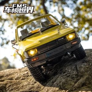 Auto originele FMS1: 18Hilux1983 Hdryax Simulatie Remote Control Car Model Electric RC Pick -up CAR Kinderen Verjaardagsgeschenk speelgoed