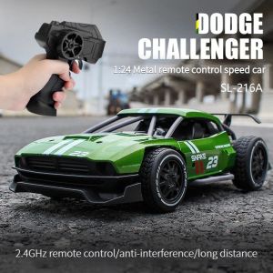 Car RC Car Alloy 2.4G 1:24 15 km / h High Speed Drift Cars Gift For Adult Remote Control Fourwheel Drip Racing Car Toy pour enfants '