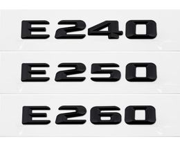 Car Autocollant arrière Autocollant lettre d'emblème Accessoires pour Mercedes Benz E Classe E240 E250 E260 300SE 500SEL W203 W211 W2126000110