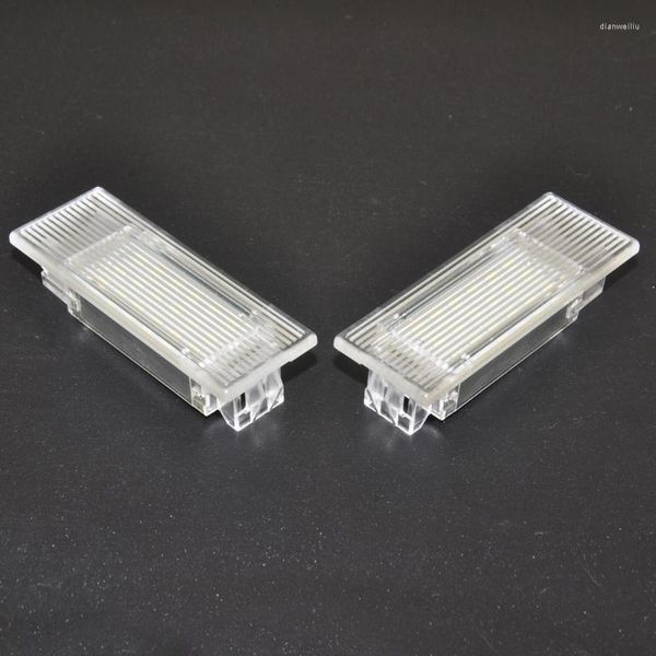 Cámaras de visión trasera del automóvil Cámaras Sensores de estacionamiento Super brillante 18 SMD LED Lámpara de luz del compartimiento de equipaje para F10 F20 F30 Interior libre de errores