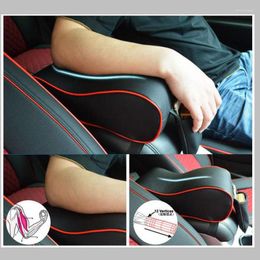 Auto -stoelbedekkingen Universal PU Leather Center Console Armest Cushion Outdoor Persoonlijk traagschuim verlicht het rijden van vermoeidheid