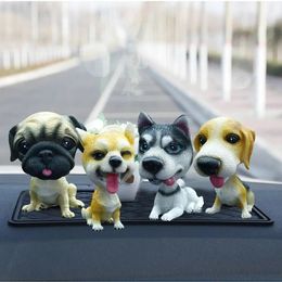 Coche sacudiendo la cabeza juguetes adorno interior perro asintiendo divertido lindo Bobblehead cachorro muñecas columpio adornos tablero 240124