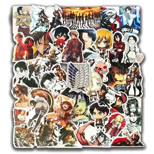 Auto sticker 10 50 stks Anime Stickers Aanval op Titan Sticker voor Laptop Telefoon Case Gitaar Auto Bike Kids cool Mixed Graffiti Vinyl Sti270M